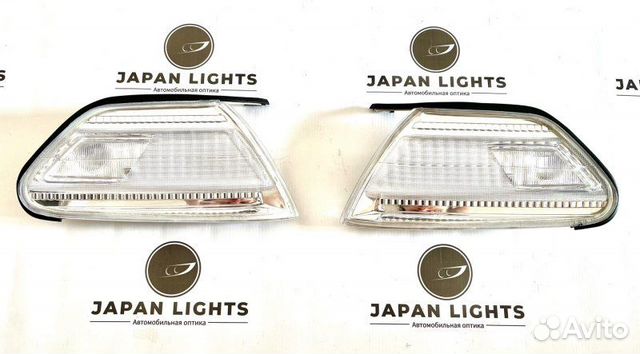 Поворотники светлые передние Toyota Mark 2 JZX100