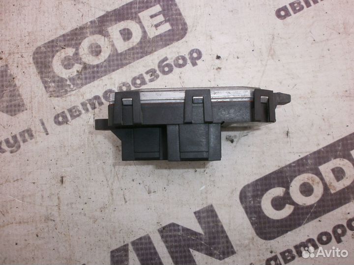 Резистор отопителя Ford Focus 3