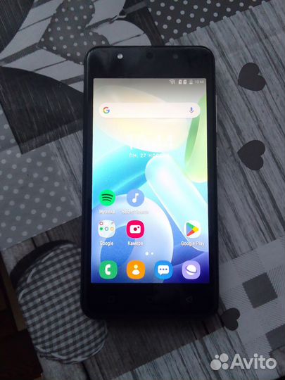 Телефон андроид новый