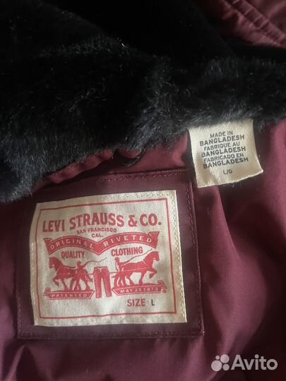 Пуховик Levis