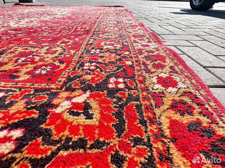 Ковер шерстяной