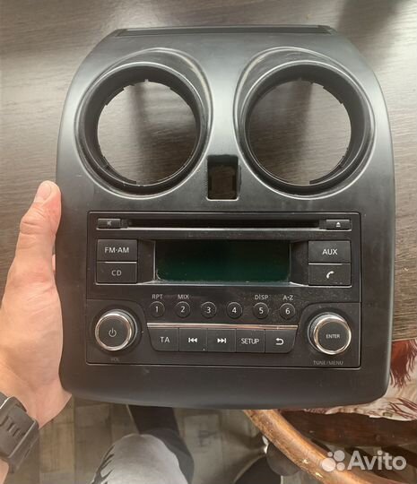 Магнитола с рамкой на nissan qashqai j10