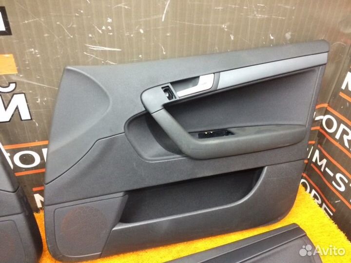 Обшивка двери Audi A3 8P caxc 2009