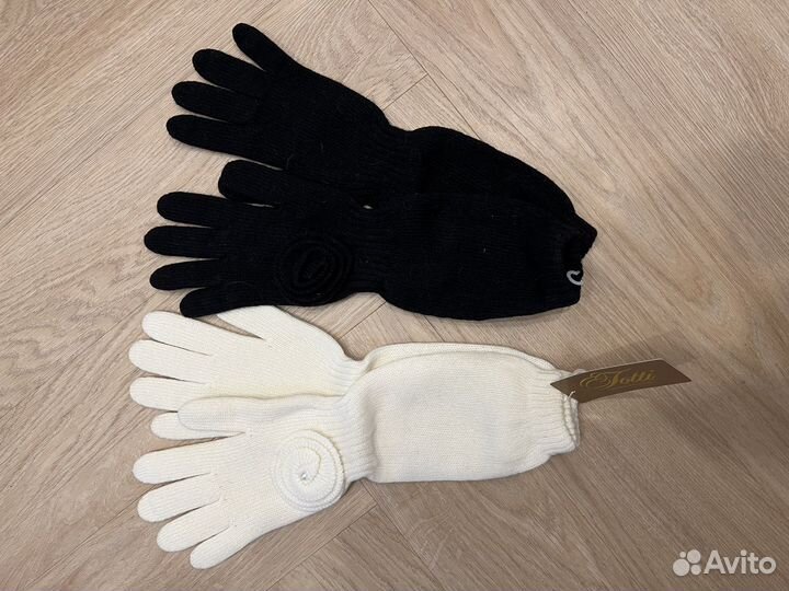 Новые женские перчатки 3 пары
