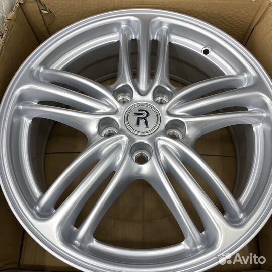 Диски новые 17 дюймов 5/114,3