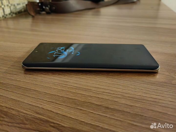 HUAWEI Nova 8, 8/128 ГБ