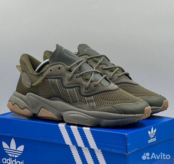 Кроссовки adidas ozweego