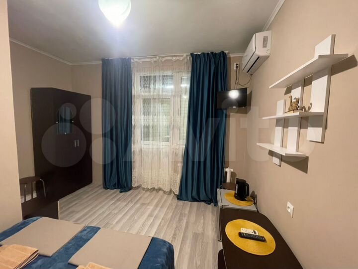 Комната 20 м² в > 9-к., 1/3 эт.