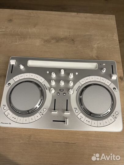 DJ-контроллер Pioneer DDJ-WeGO4