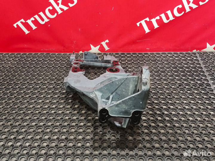 Кронштейн рессоры передней правый 2018г. Daf XF106