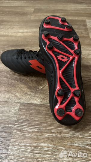 Футбольные бутсы 38 размер