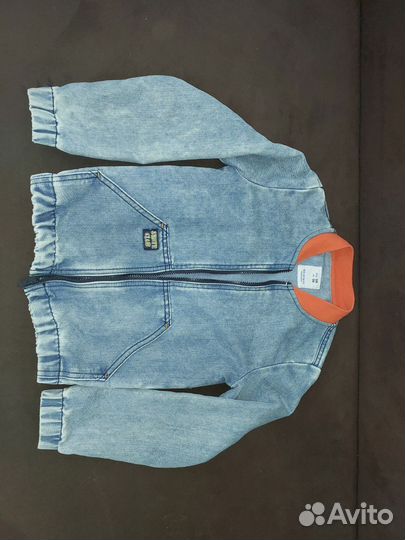 Джинсовая куртка