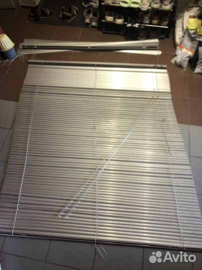Продам перфорирование металлические жалюзи 2 шт