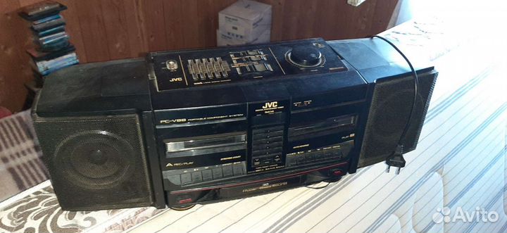 Кассетный магнитофон JVC