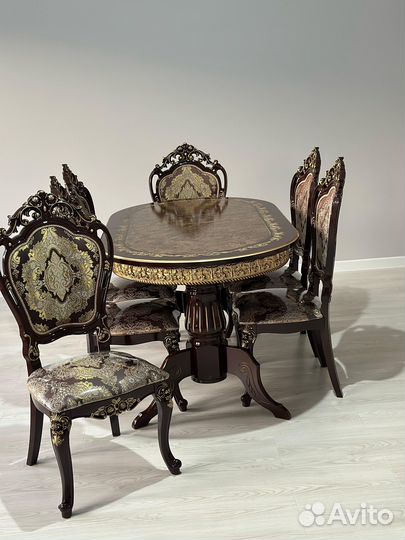 Комплект стол и стулья. В наличии