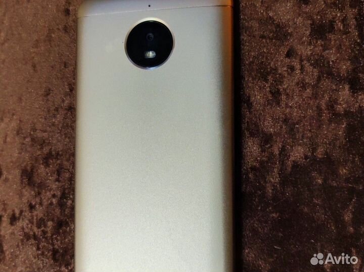 Motorola Moto E4 Plus, 3/16 ГБ