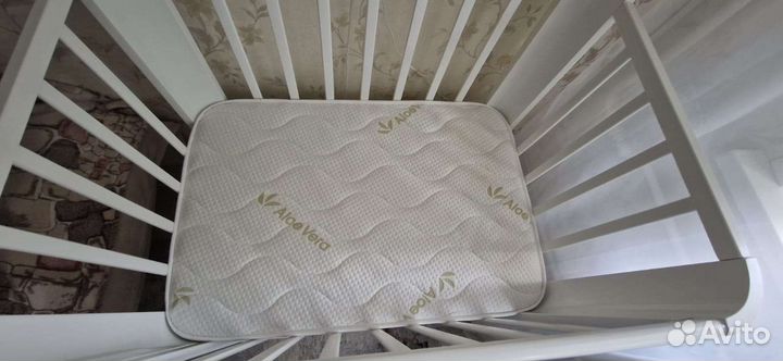 Детская кроватка с маятником Mr Sandman Sandee