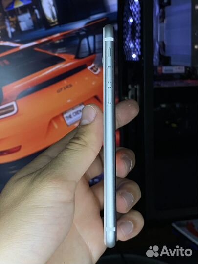 iPhone SE (2020), 128 ГБ
