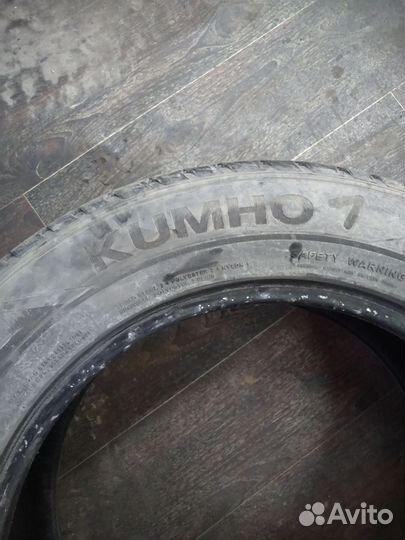 Kumho KRA01 235/60 R18