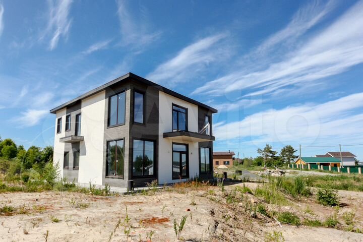 Коттедж 283,7 м² на участке 31,1 сот.