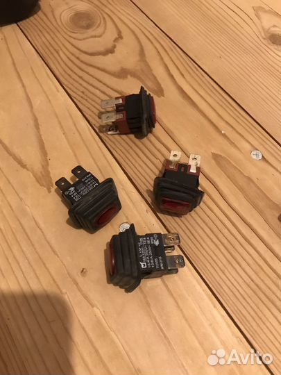 Кнопки красные пылесоса Karcher SV1802