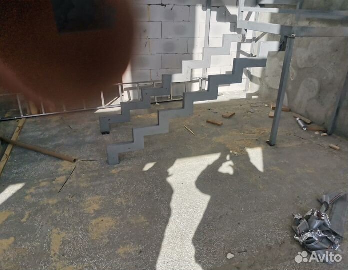 Металлический Каркас Г-образной Лестницы от Произв