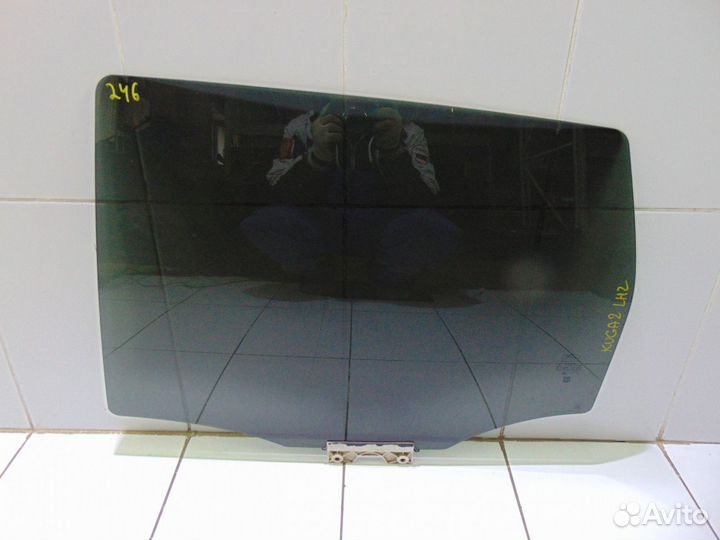 Стекло двери заднее левое Ford Kuga 2 Cbs