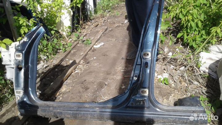 Порог со стойкой левый Renault Megane II 2002-20