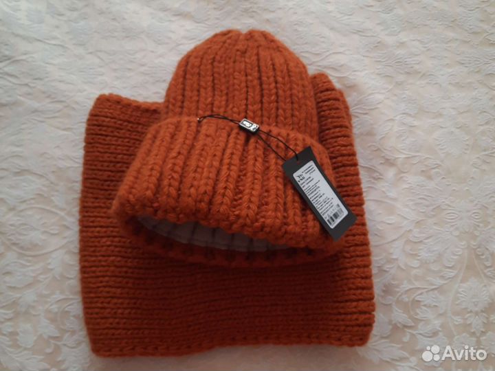 Комплект шапка и снуд женский