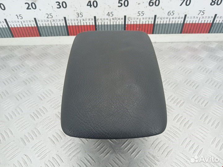 Подлокотник для Opel Omega B 90459396