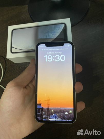 iPhone Xr, 64 ГБ