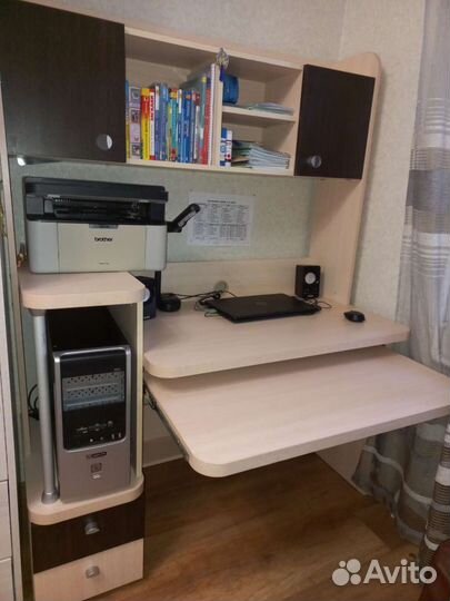 Компьютерный стол