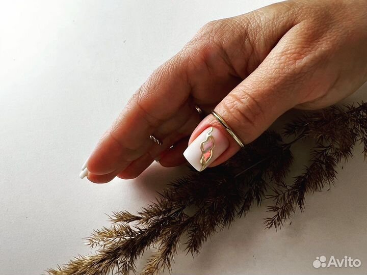 Маникюр педикюр