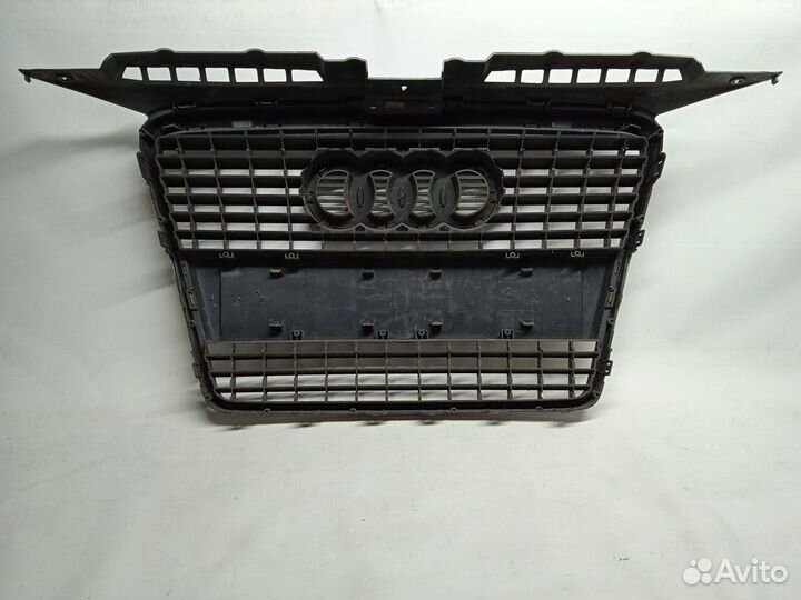 Решетка радиатора Audi A3 (8PA) 2004-2013