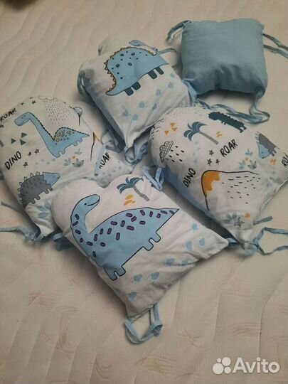 Бортики в кроватку