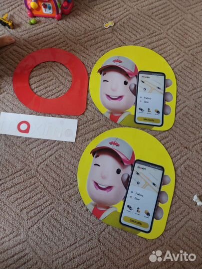 Магнитные наклейки в такси комплект