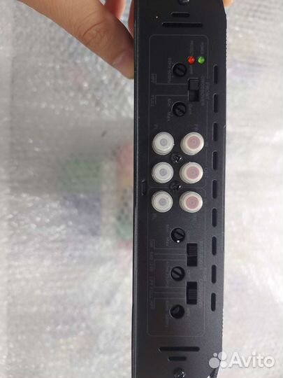 Автомобильный усилитель 4-х канальный