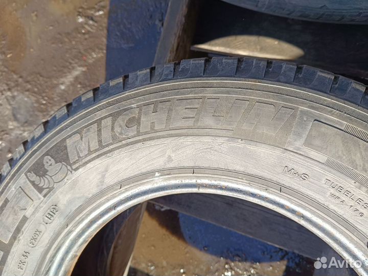 Michelin Agilis Camping 215/70 R15C