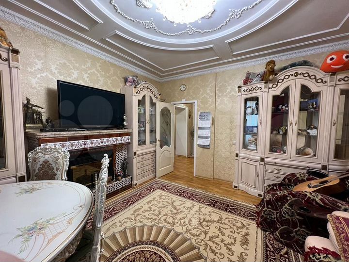 3-к. квартира, 82 м², 2/3 эт.