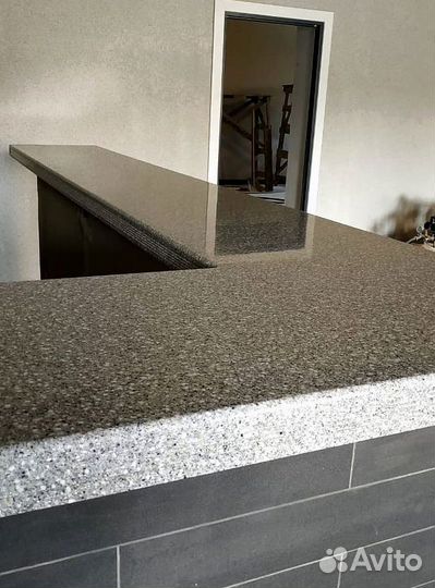 Барные стойки. Ресепшен из искуственного камня