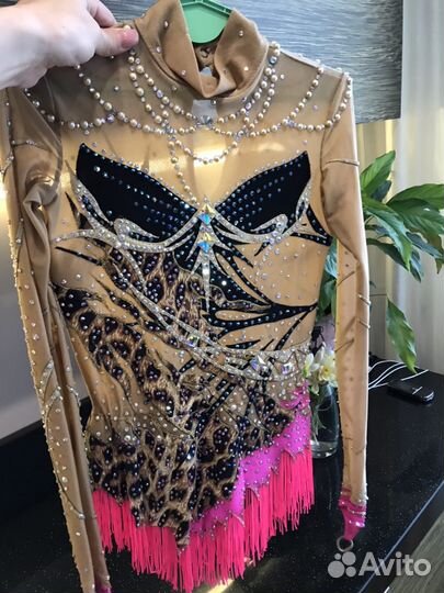 Купальник для художественной гимнастики