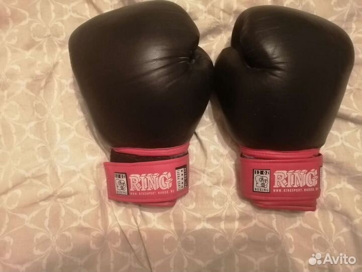 Боксерские перчатки