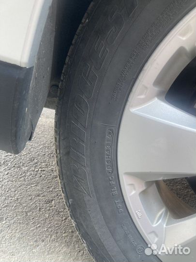 Bridgestone Dueler H/P Sport 225/60 R17