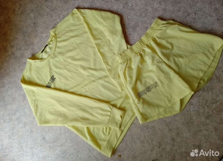 Спортивный костюм женский