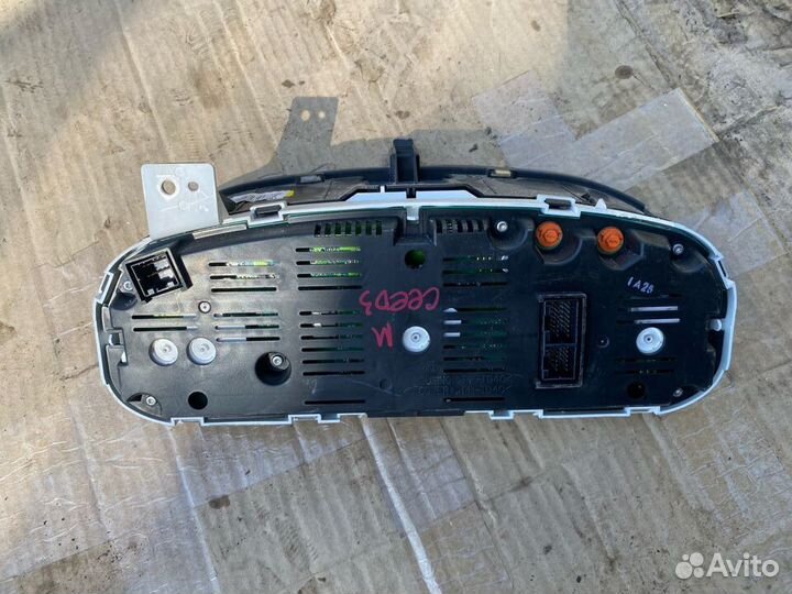 Панель приборов Kia Ceed 1 ED