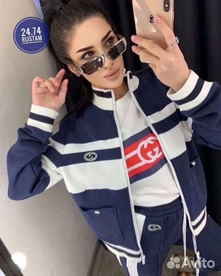 Спортивный костюм