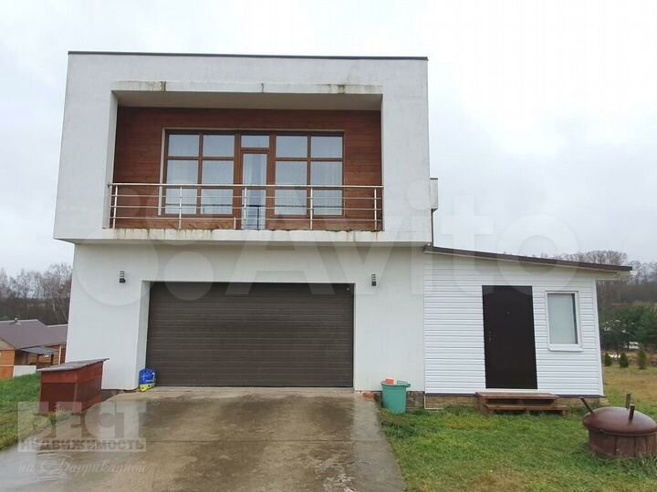 Дом 295,2 м² на участке 40 сот.