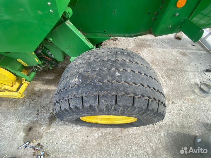 Пресс-подборщик John Deere 580, 1999