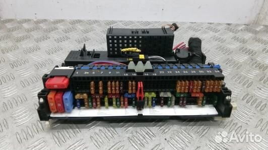 Блок предохранителей BMW X3 E83 (7BN07M101)
