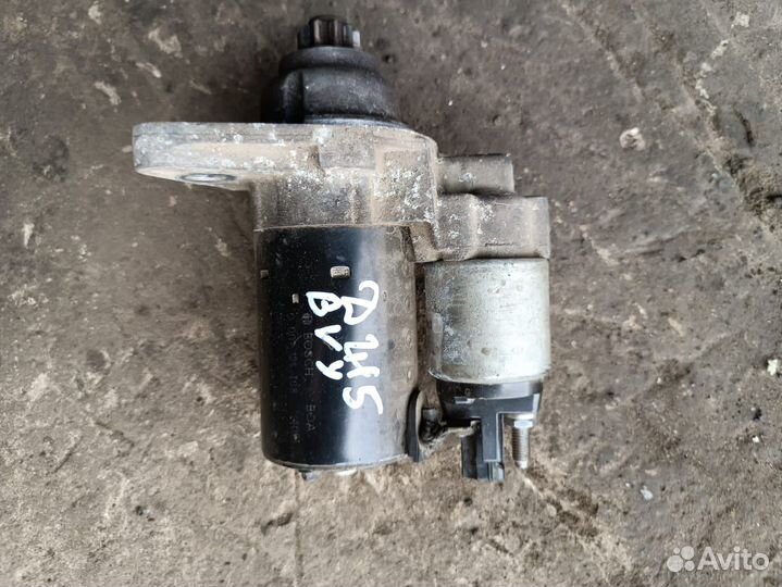 Стартер Volkswagen Jetta 5 2.0